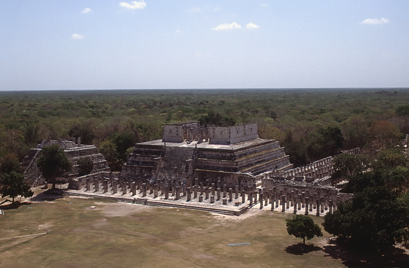 172_Chichen Itza, Tempel van Chac Mool.jpg